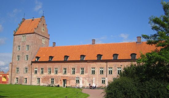 Bäckaskog slott